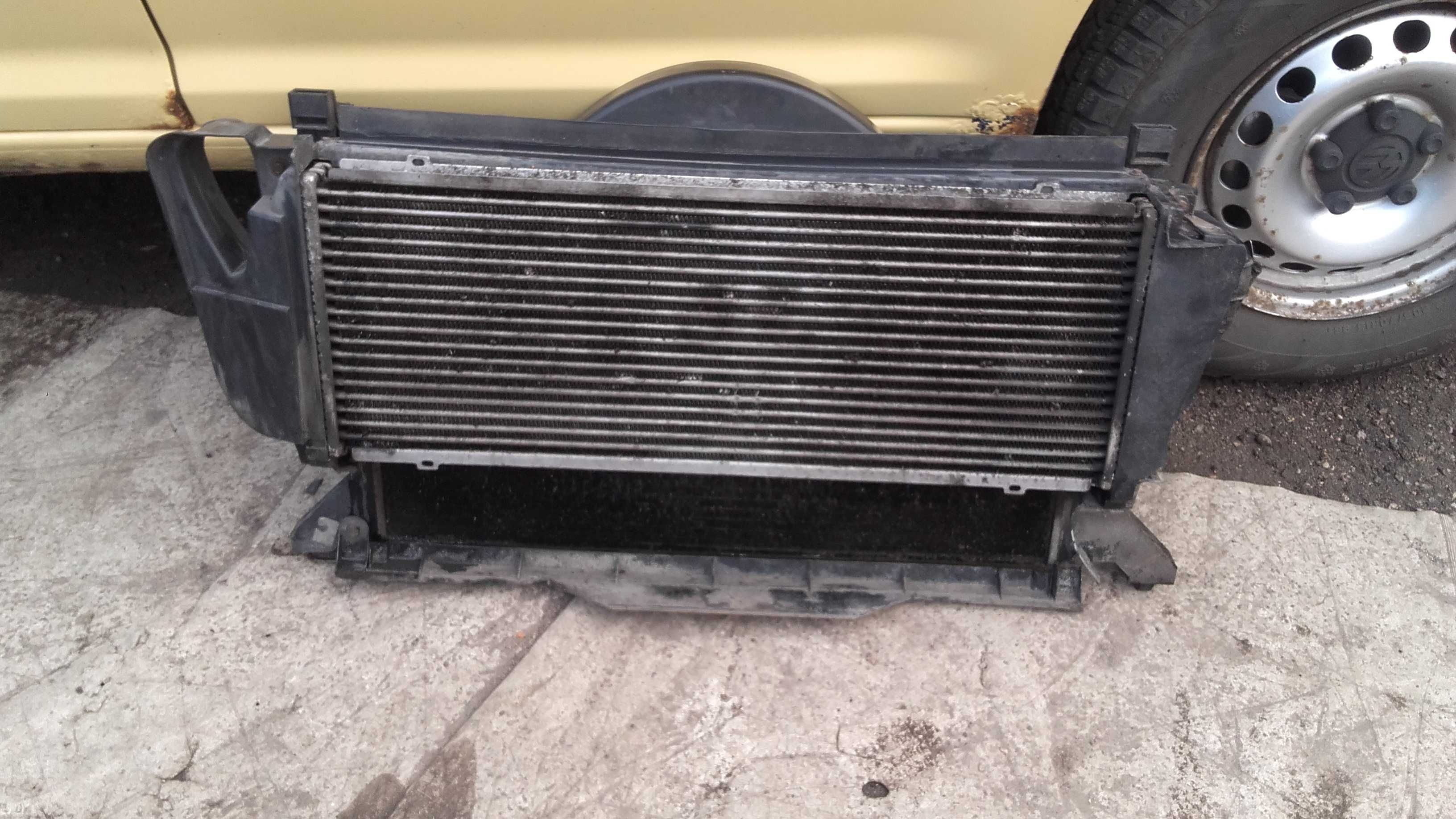 Chłodnica Komplet chłodnic Volkswagen Lt 2,5 tdi z obudową intercooler