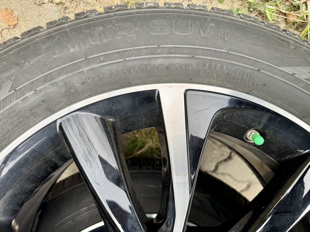 Oryginał koła do Lexus NX 225/60/18 Nokian z czujnikami RAV4 alufelgi