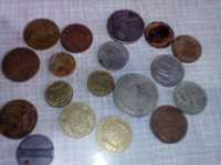 Монеты и жетоны.
