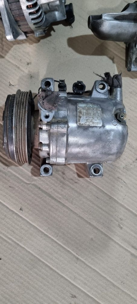 Компресор кондиціонера Subaru Forester 2.0 16V 1997-2002 73111FA132