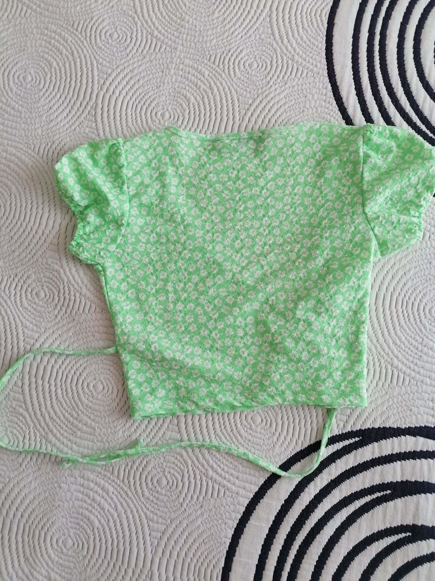 crop top da bershka
