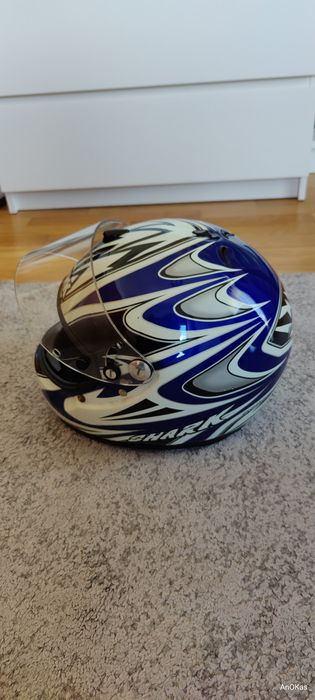 Capacete senhora Shark