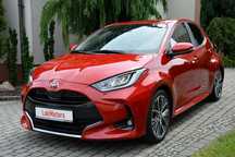 Toyota Yaris 1,5 // 125 KM // EXECUTIVE // Nawigacja // kamera //