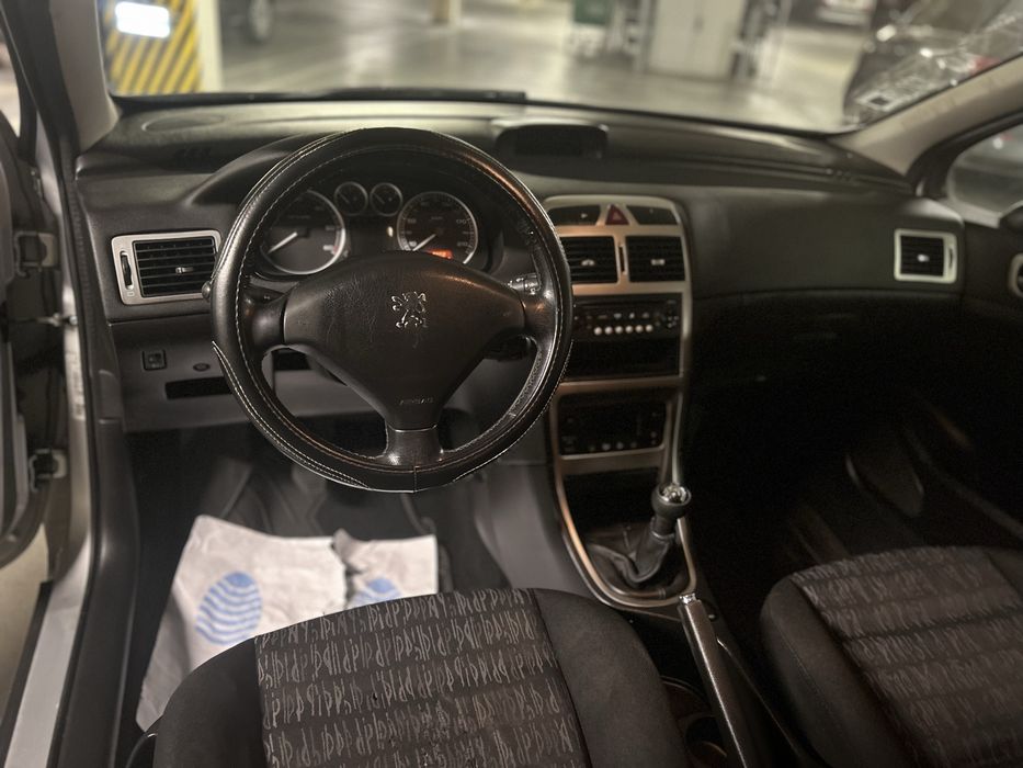 Peugeot 307 comercial 1.6hdi (110cv) - 05