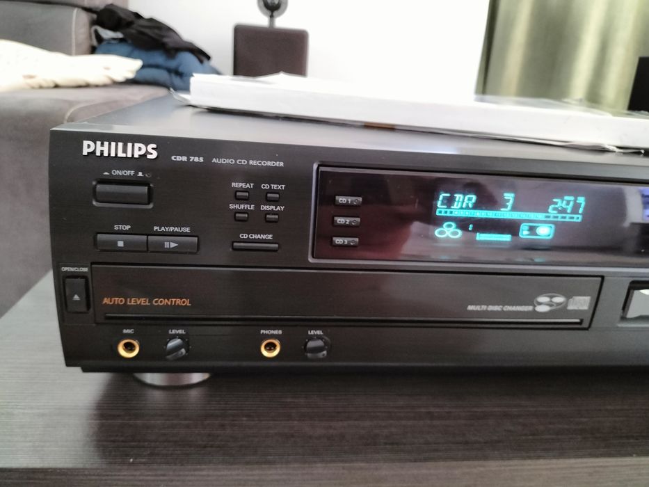 Odtwarzacz Nagrywarka CD Philips CDR 785