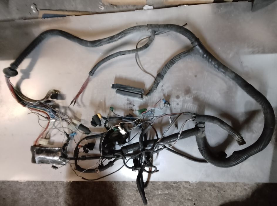 VW T4 2,5 TDI 102 km model 96-98 rok wiązka do komputera