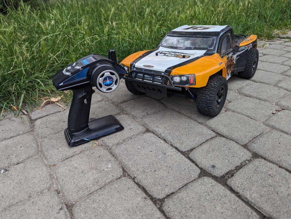 RC машинка Turnigy Trooper SCT 1/10 Brushless безколекторна шорт корс