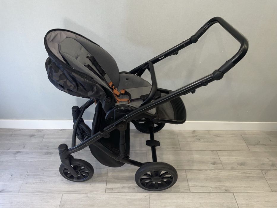 Коляска anex