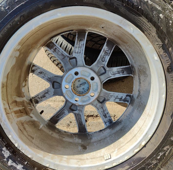 Koła18 felgi Volvo XC60 5x108 opony zimowe Nokian 4x 235/60R18