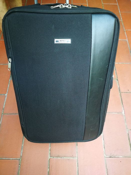 Walizka podróżna średnia Redmond