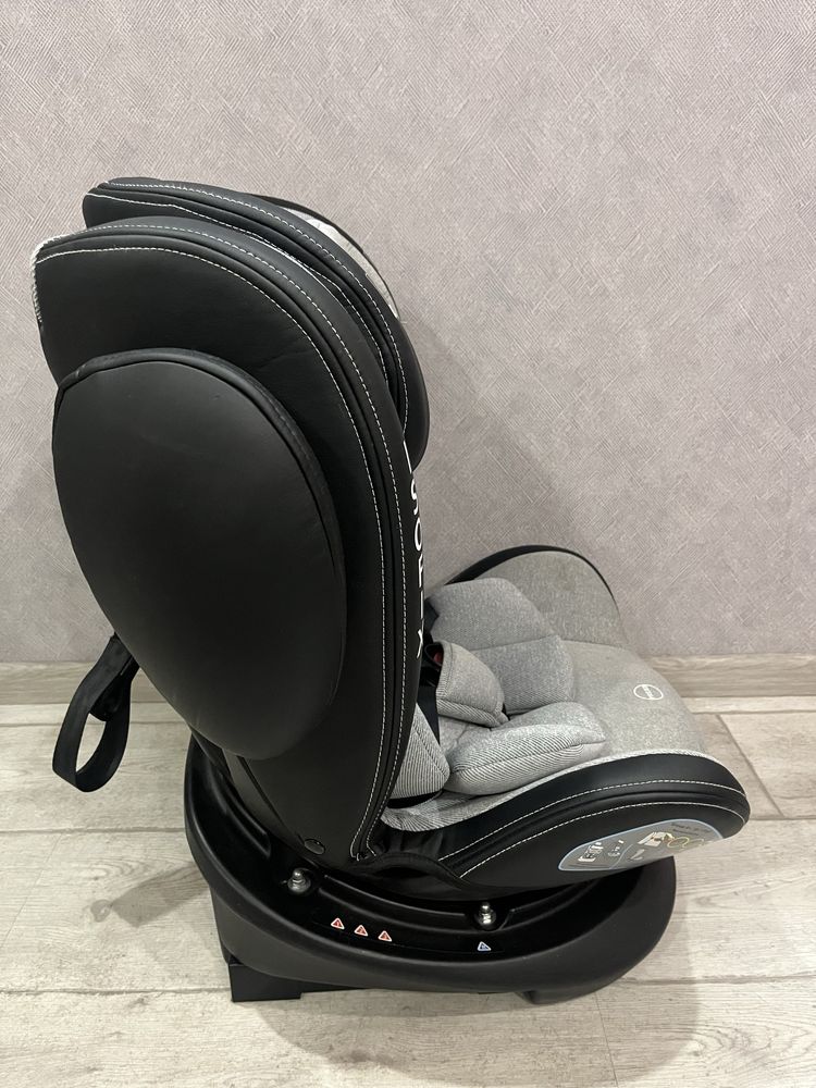 Дитяче автокрісло.Детское автокресло. Есть наклон для сна. isofix