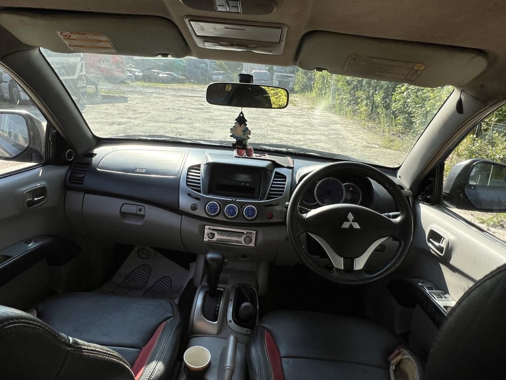 Mitsubishi L 200 super select