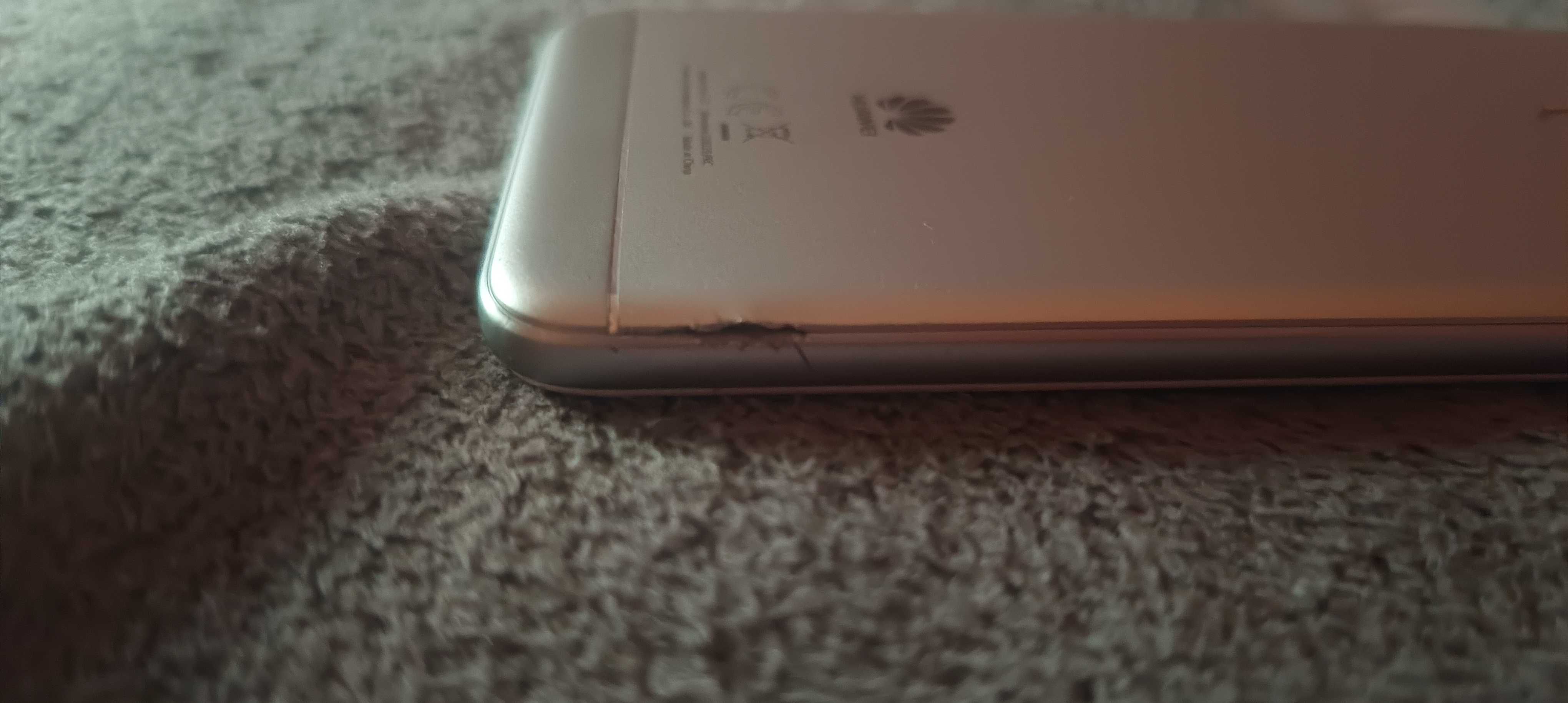 Telefon Huawei P9 lite mini