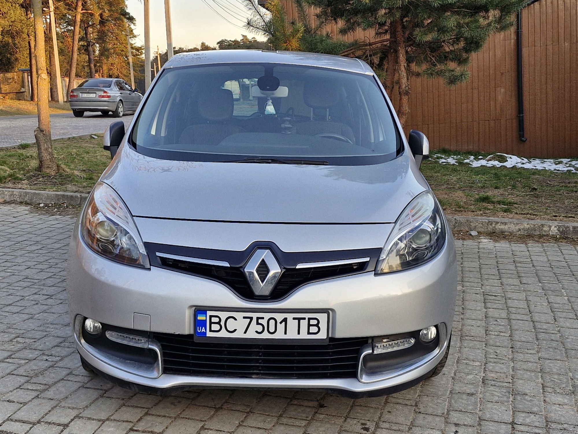 Продам Renault Grand Scenic