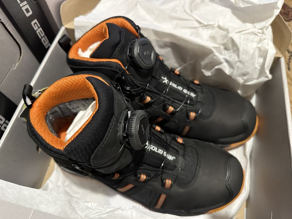 Buty 40 z membraną 41 Gore-Tex 42 Solid Gear 43 Phoenix GTX 44 45