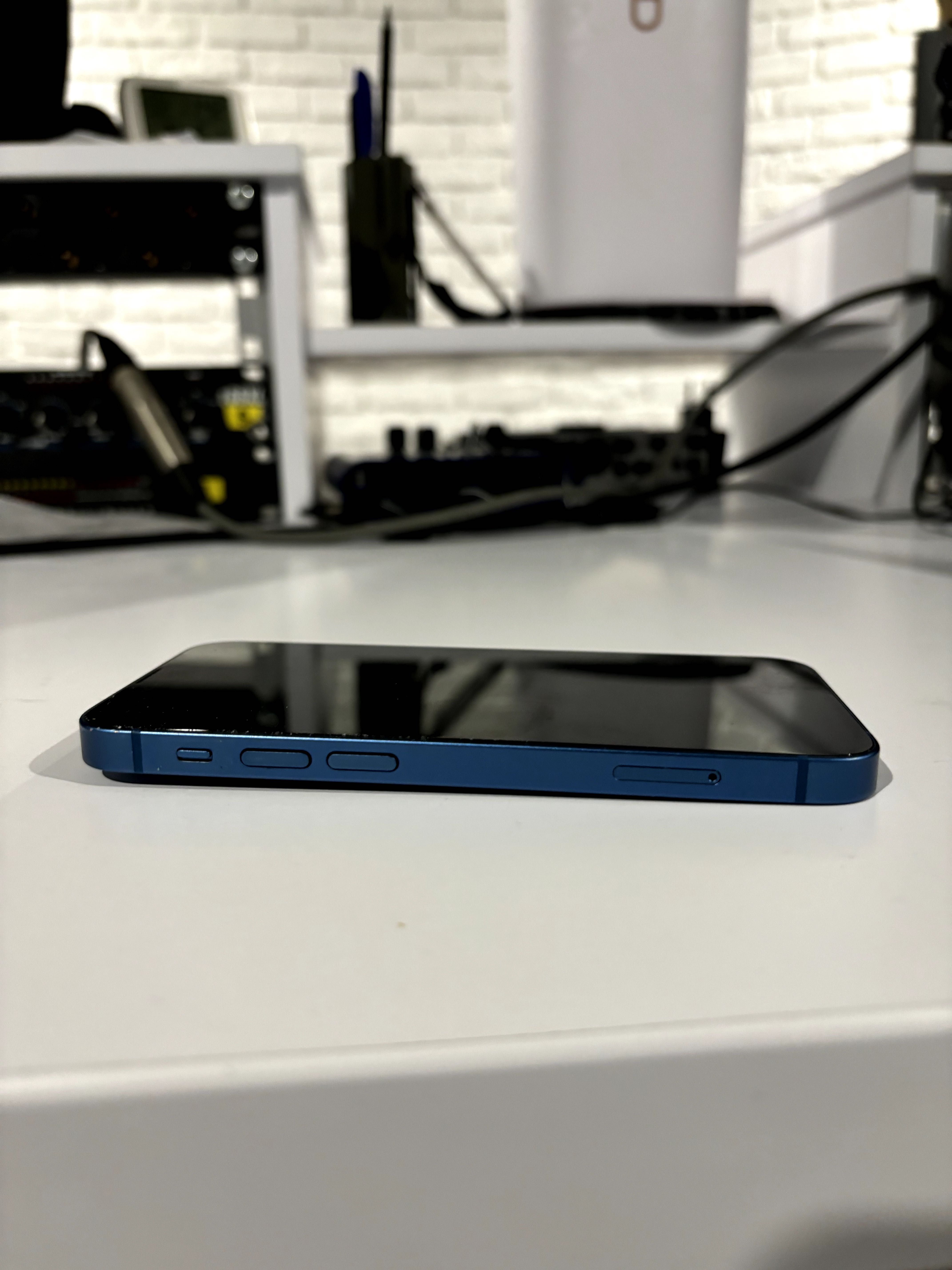 Продам iPhone 13 Mini Blue 256 GB Б/В