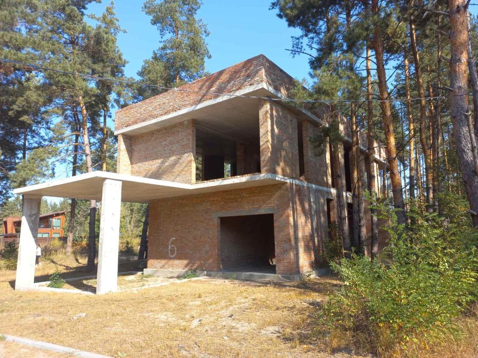 Монолітні плити перекриття, бетонні бомбосховища різної складності