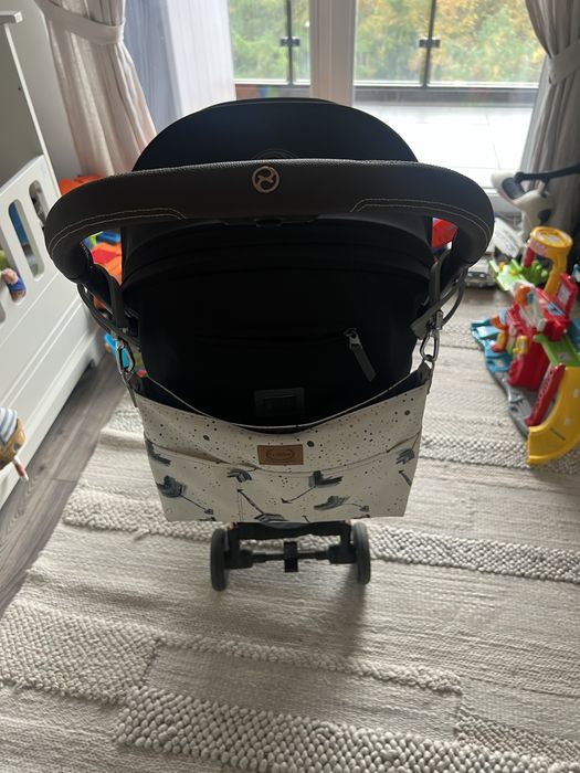 Cybex coya black