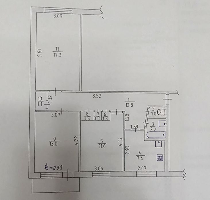 Продам 3-кімнатну квартиру в м-ні Левада
