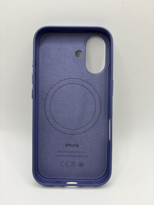 Чохол шкіряний Leather Case with MagSafe для iPhone 16