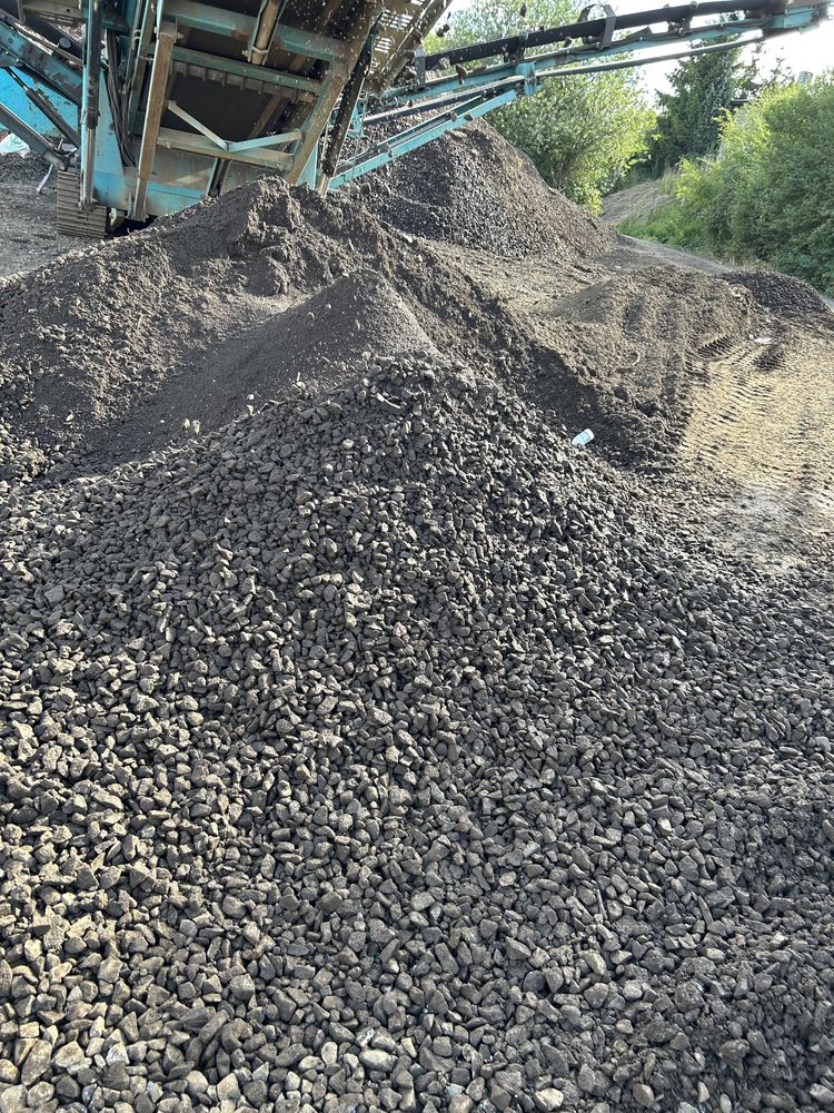 Gruz BETONOWY ceglany Tłuczeń piach płukany piasek utwardzanie ziemia