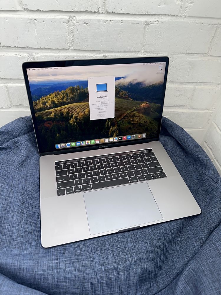 Macbook pro 15 2018 i7 2.2/ 32gb / 256gb/ Radeon Pro 555x 4GB