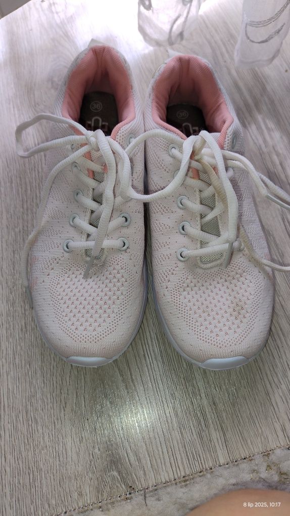 Buty spoy młodzieżowe 36