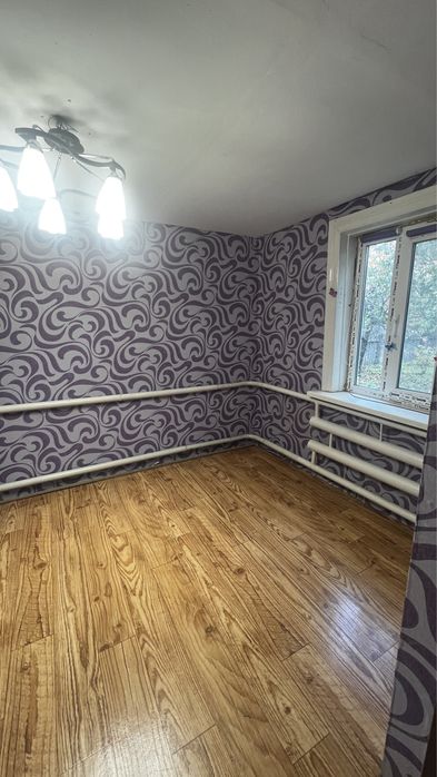 ТЕРМІНОВО! Продам будинок із зручностями в Узині