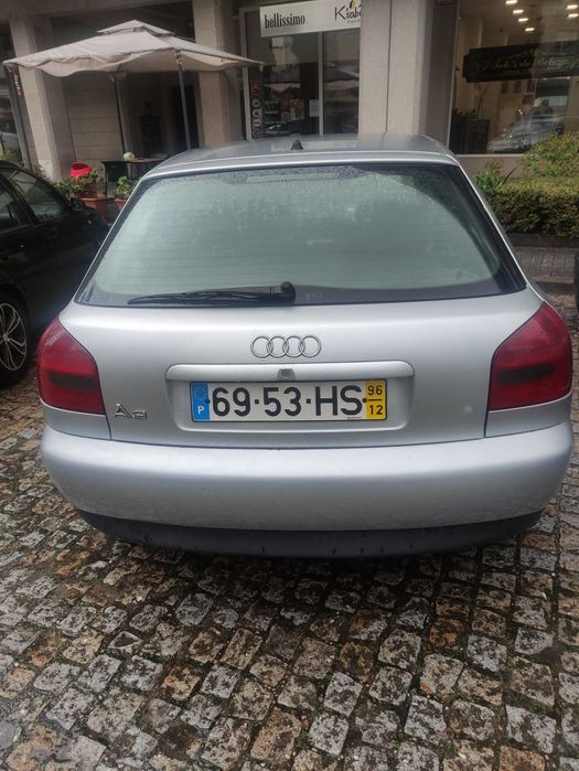 Audi A3 1.6 muito bom