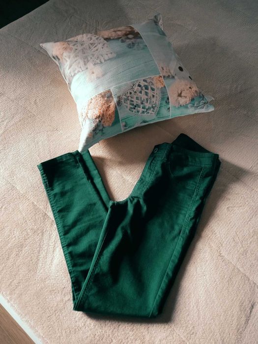 Calças push up Calzedonia S ( veste 36 )