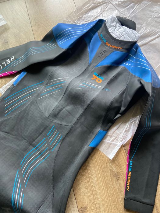 Nowa pianka Blueseventy Helix WLA damska