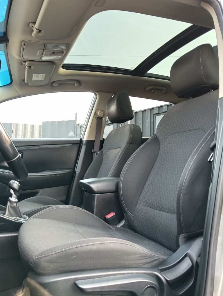 Kia Carens 1.7CRDI, 7 lugares, teto panorâmico,ano 2018, NACIONAL,175€