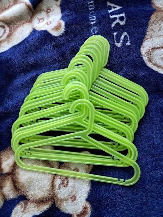 Wieszaki ikea dziecięce zielone