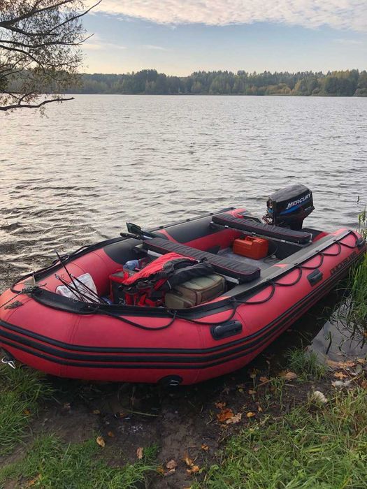 Човен Quicksilver з мотором Mercury Sea Pro 25 та причепом