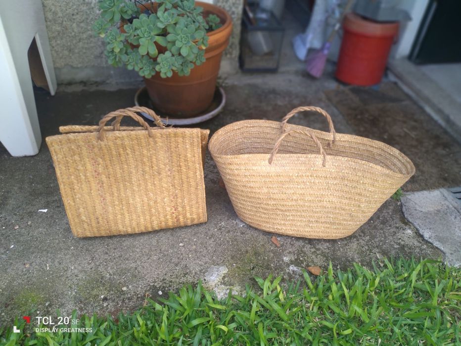 50 cestos + 2 cestas grandes