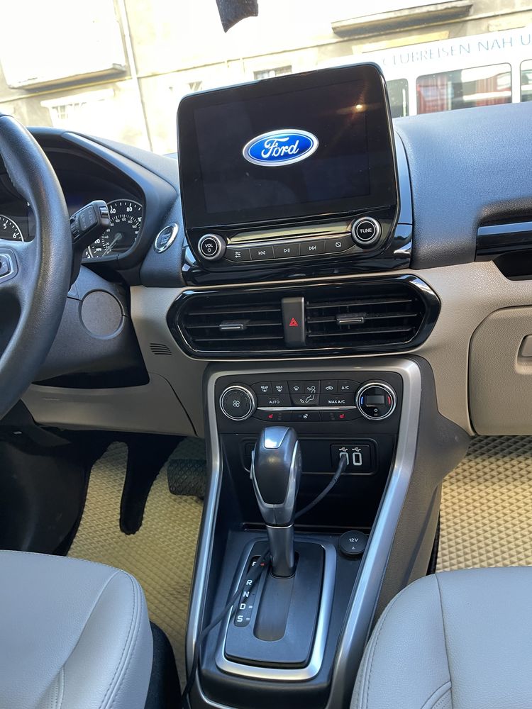 Ford Ecosport titanium