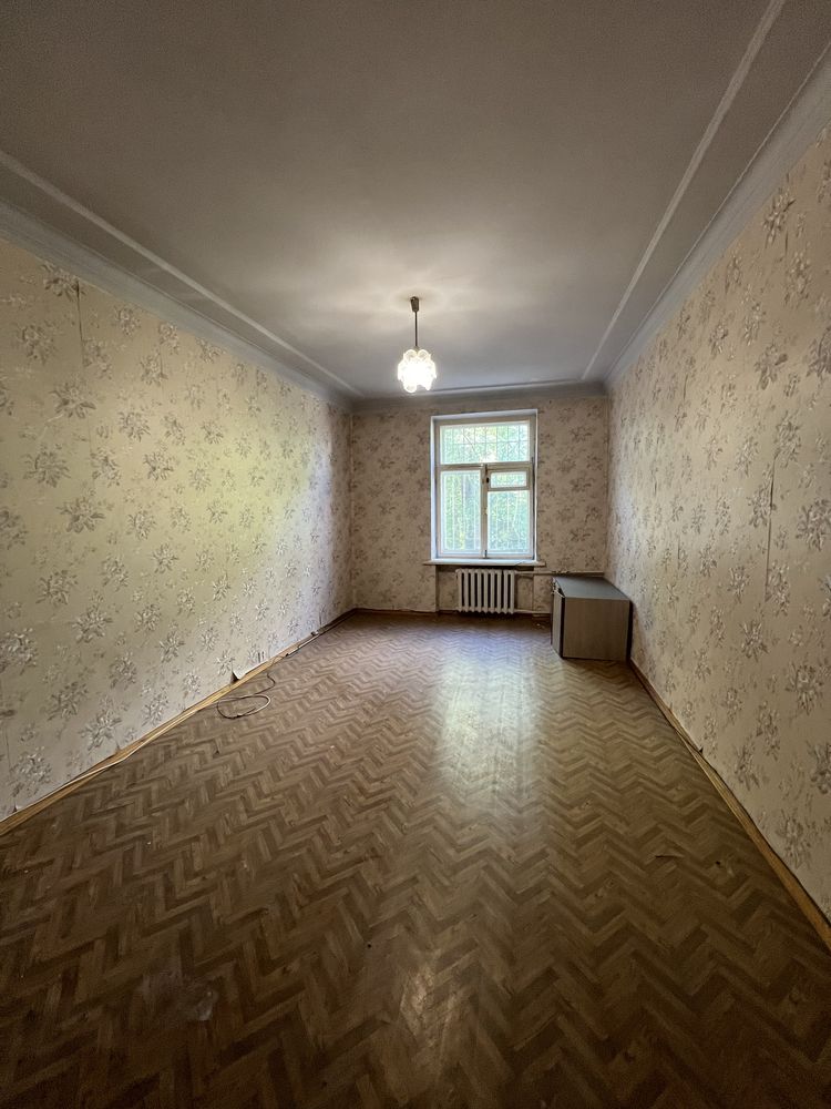 Продам 2 кімнатну квартиру вулиця Невська 1.
