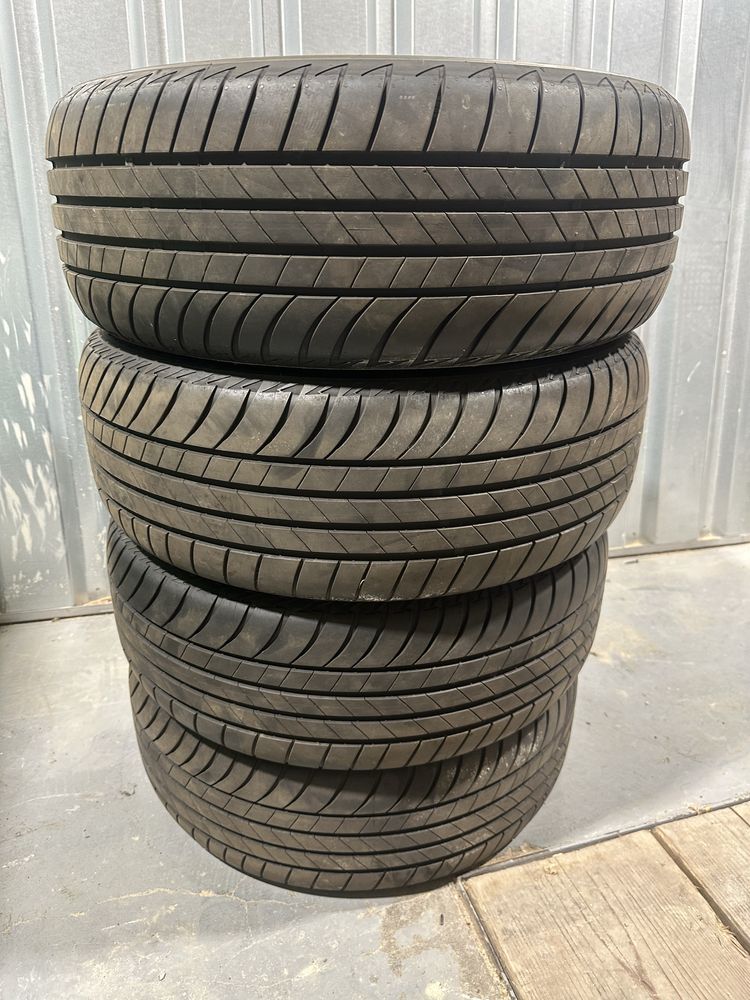 Nowe Opony Bridgestone Turanza 215/50R18