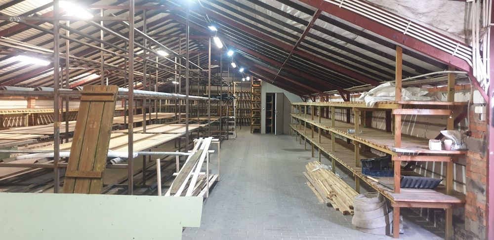 wynajmę hale 380 m2 brama wjazdowa 3x3 m + dodatkowo działka 730m2