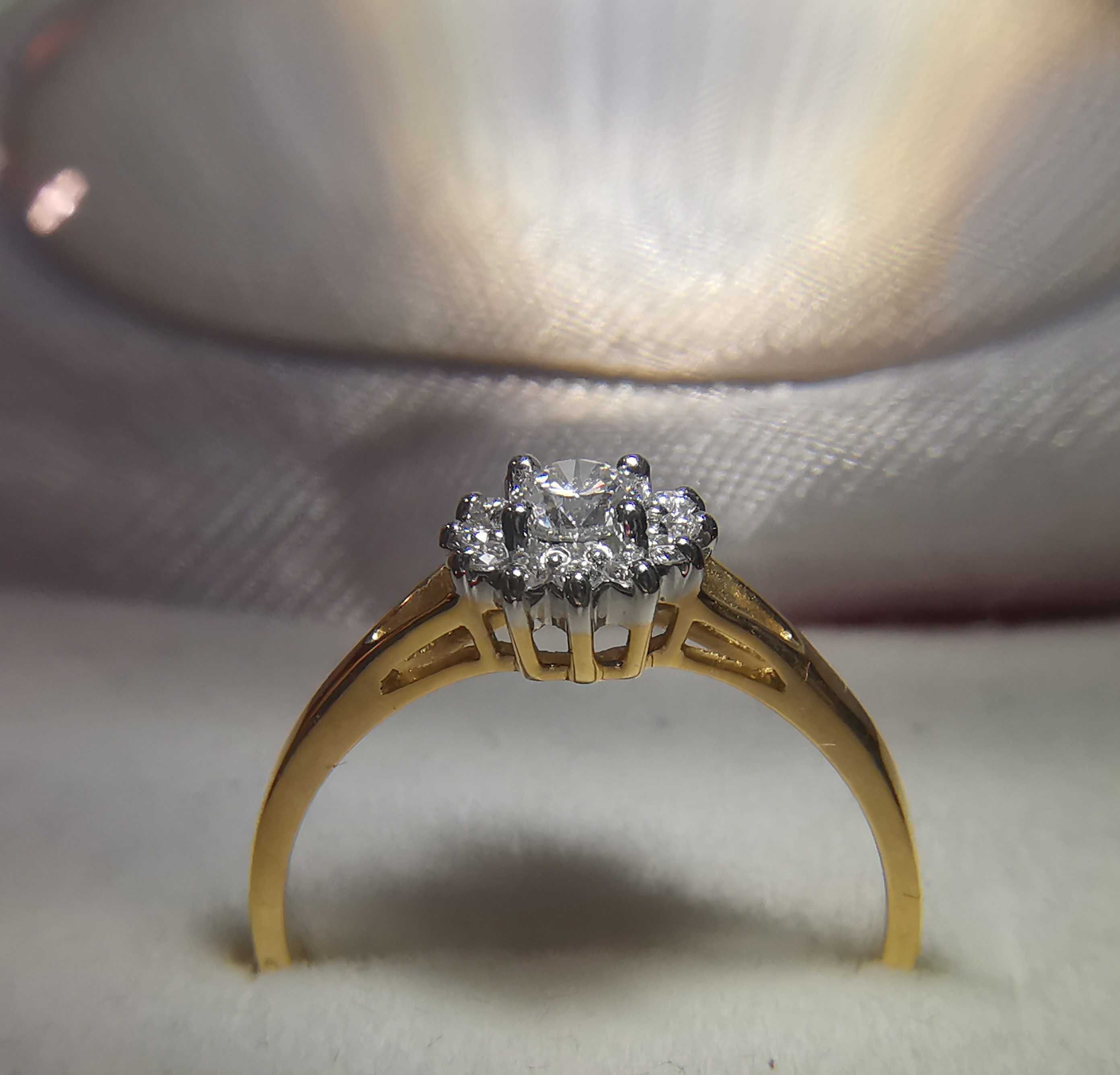 Pierścionek z żółtego złota z brylantami 0,34 ct - próba 585