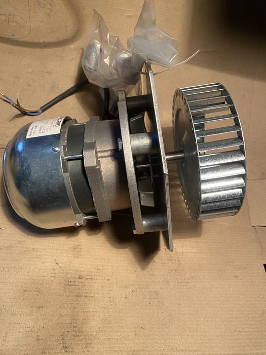 Продам электродвигатель