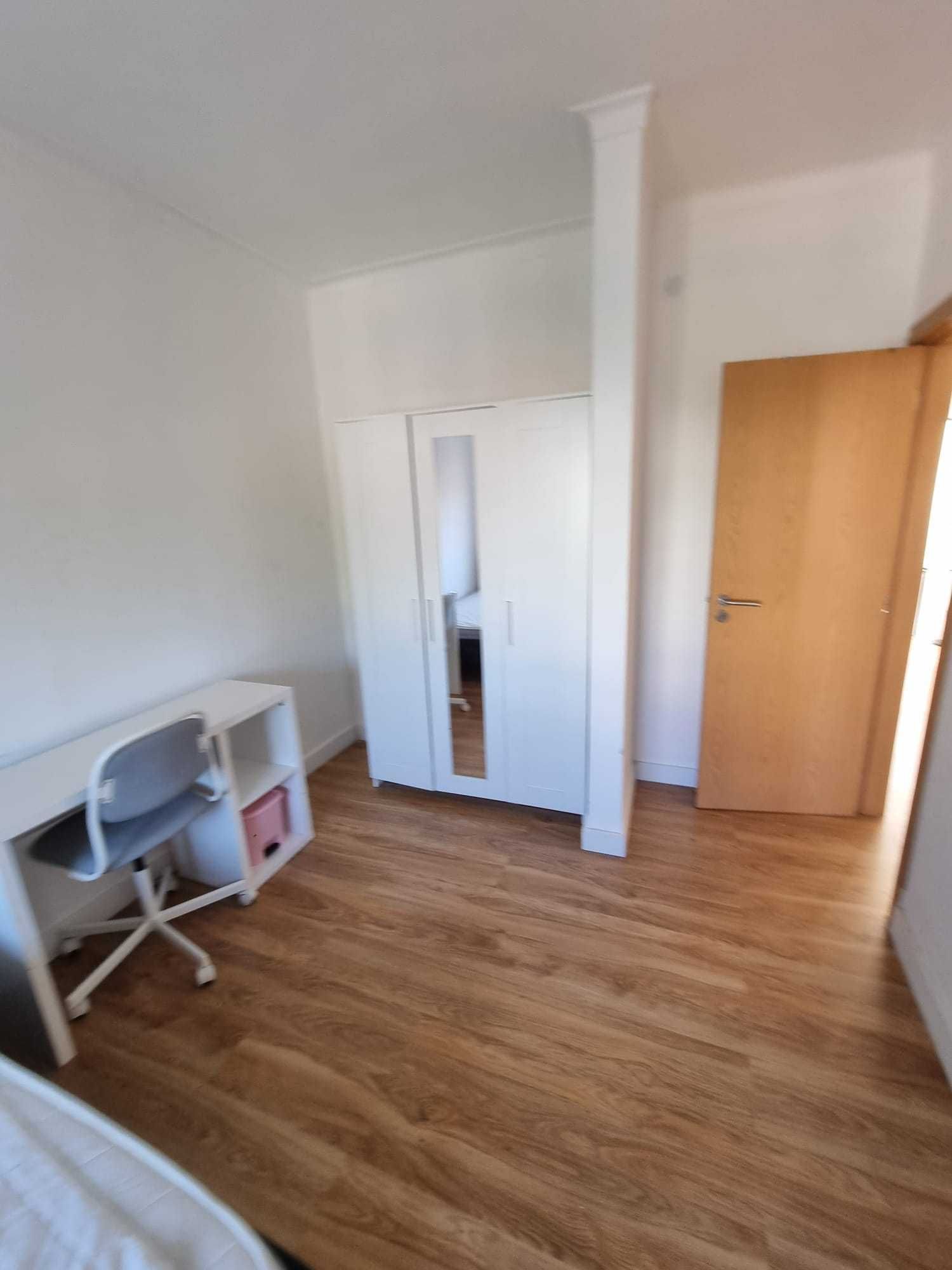 Quartos para Alugar – Laranjeiro, Almada