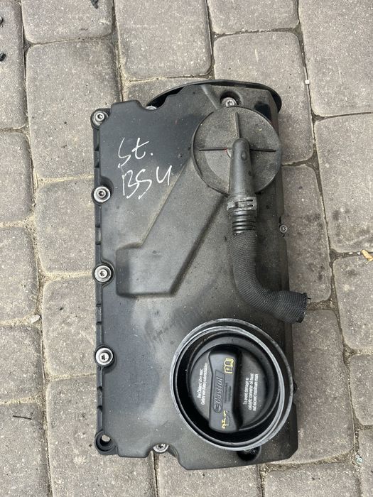Pokrywa zaworow audi vw skoda caddy BSU 1.9tdi