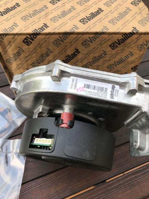 Nowy wentylator Vaillant 193593