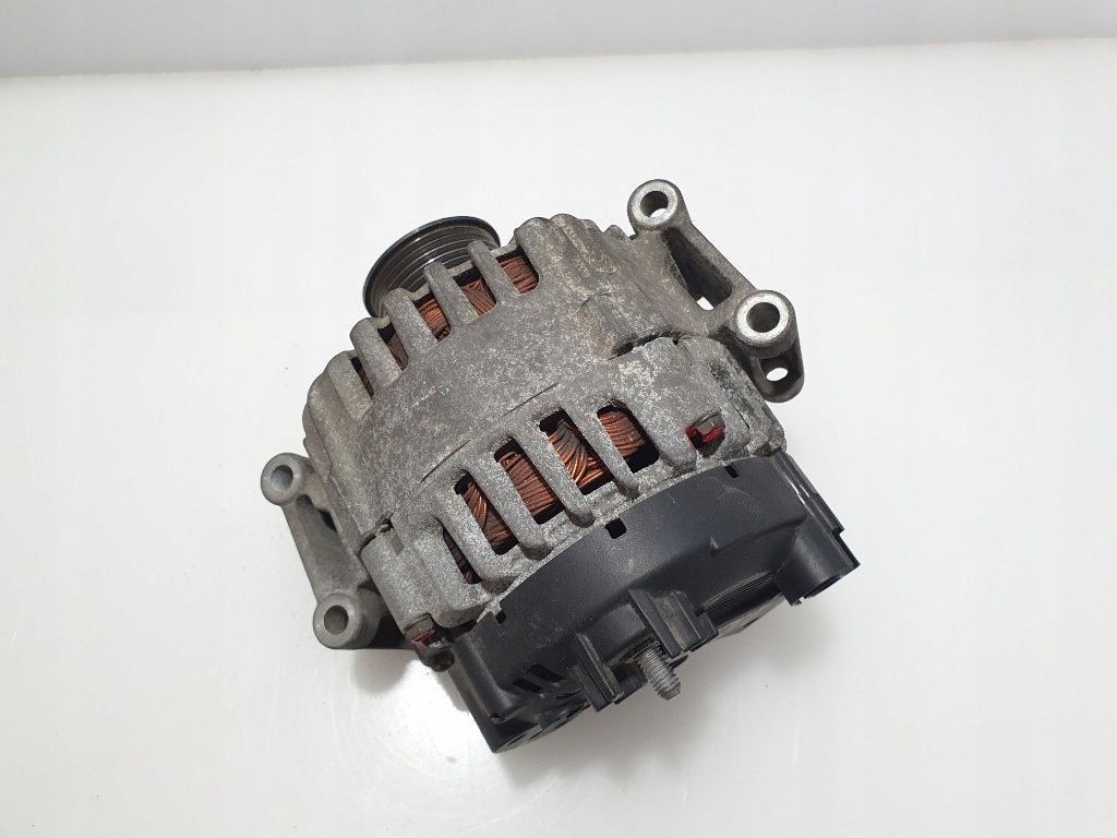 PASSAT SUPERB A3 TIGUAN 06J903023C ALTERNATOR VALEO 140A 14V