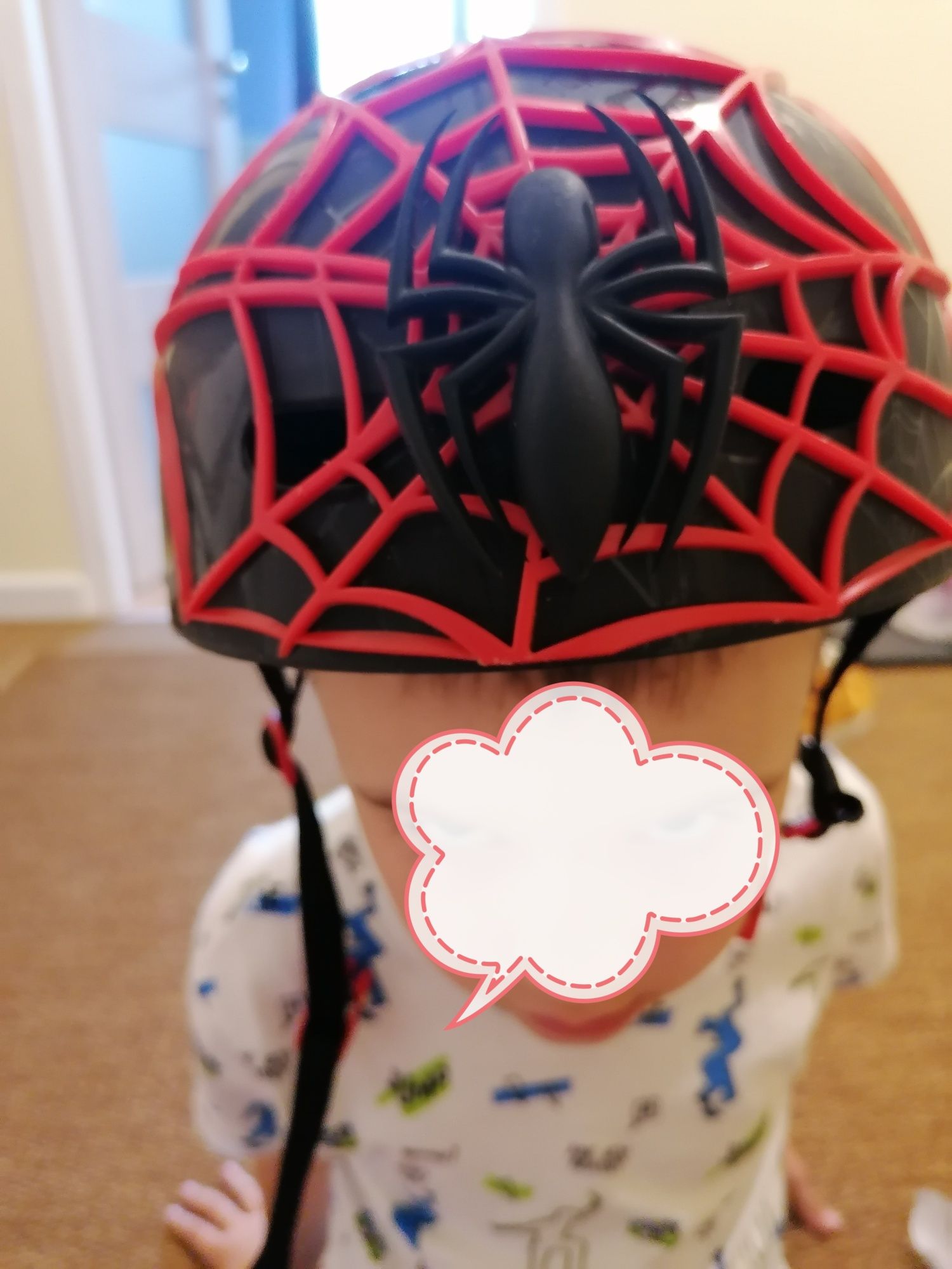 Kask dziecięcy spiderman