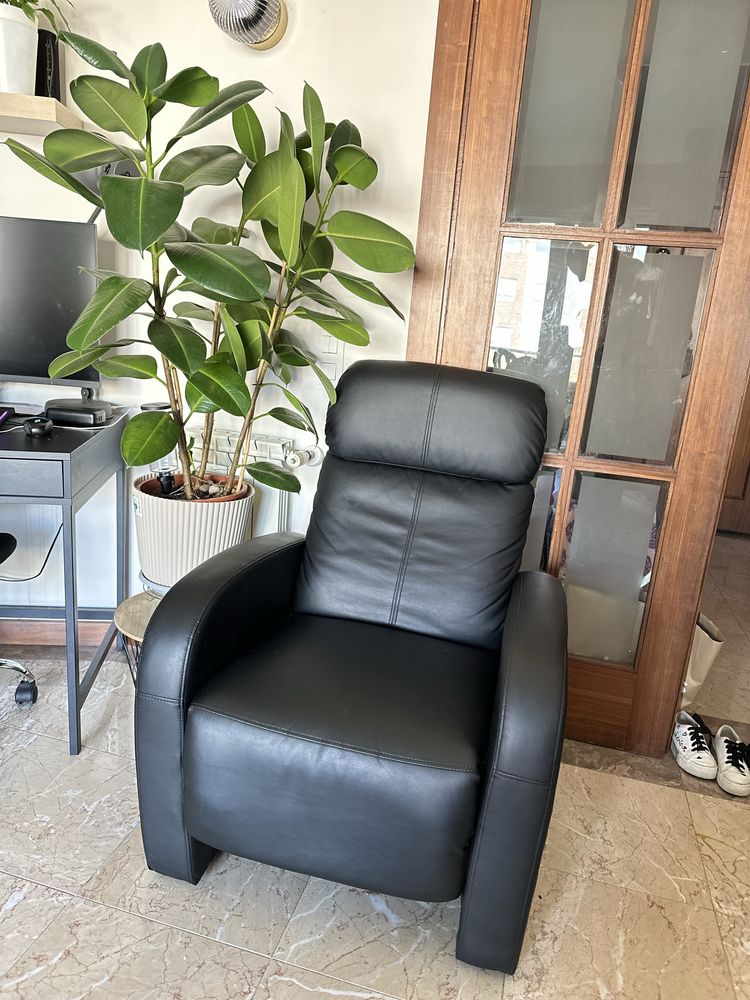 Poltrona reclinavel como nova