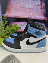 Air Jordan 1 Retro High OG UNC Toe 40