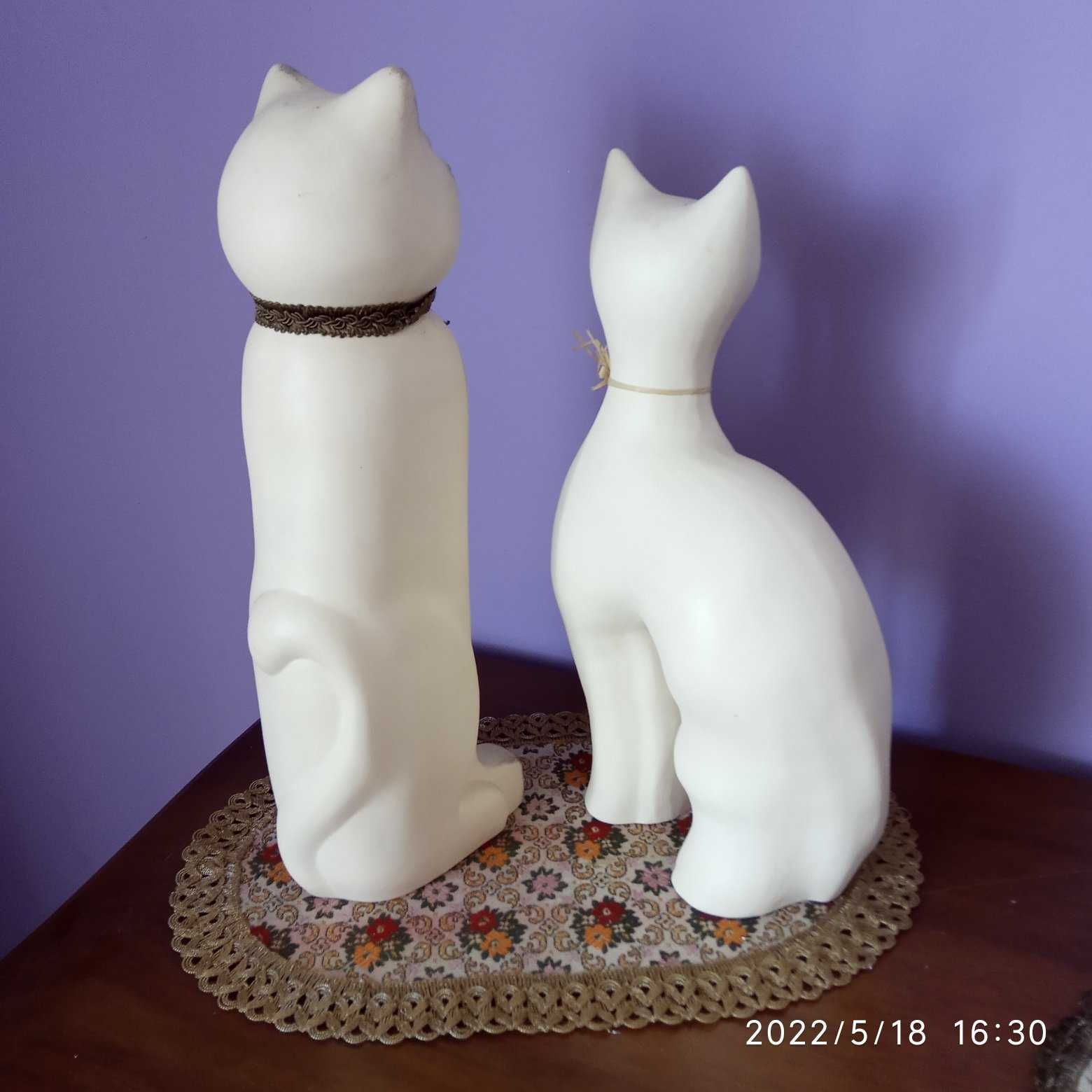 biały kot kotek ceramiczna figura figurka posążek rzeźba
