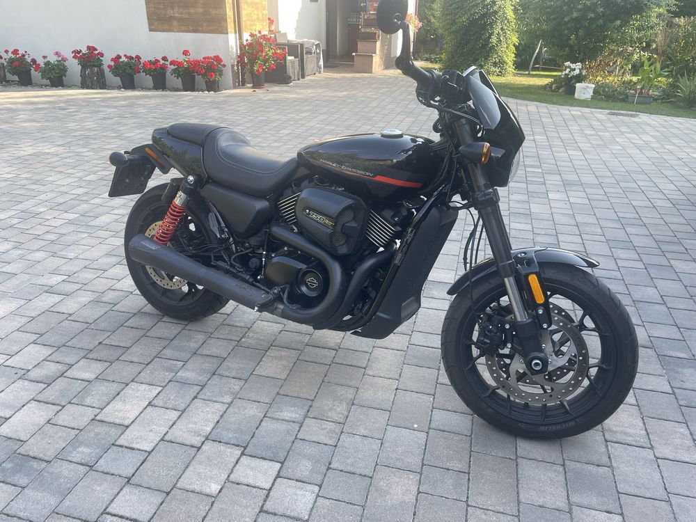 Harley Davidson street rod 750